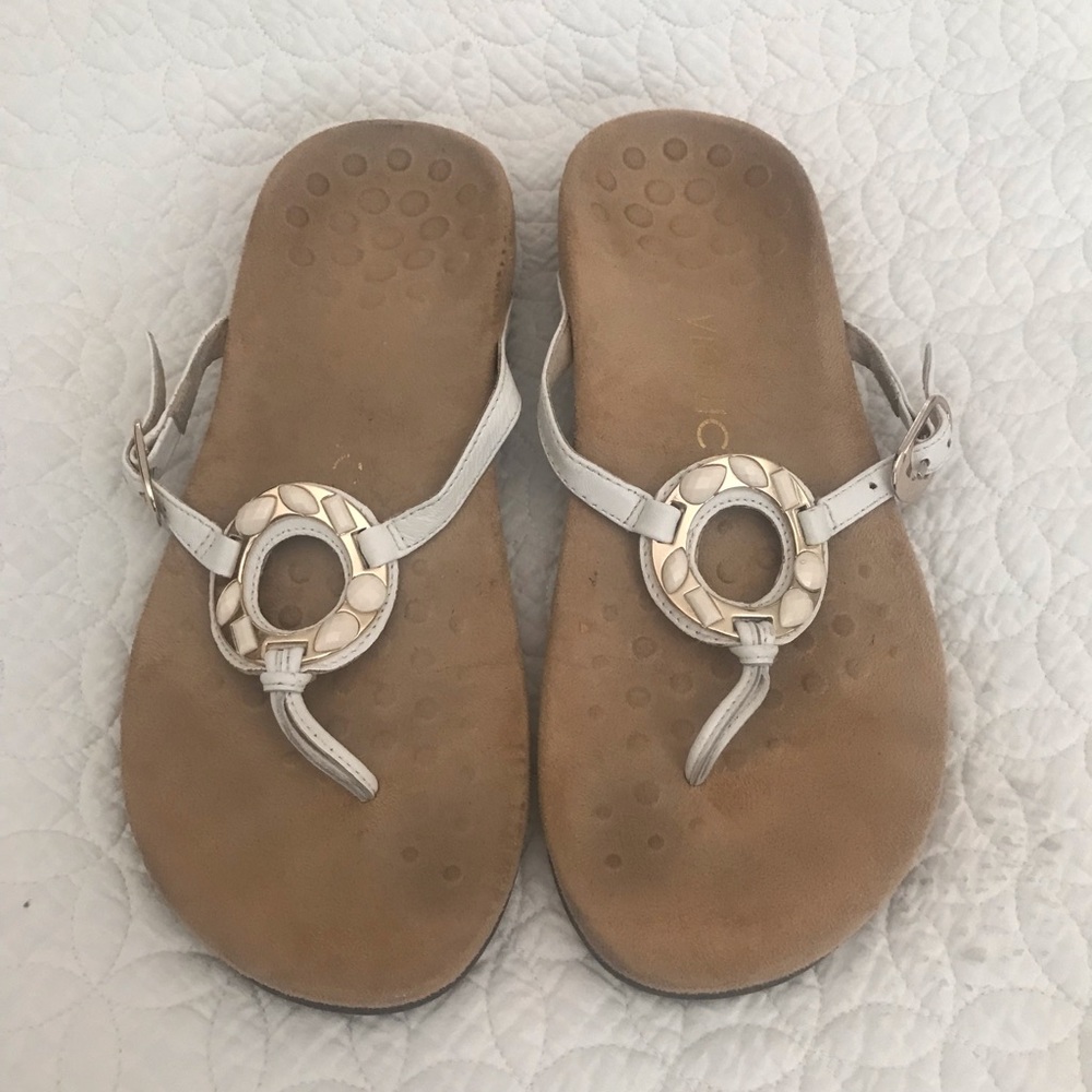 Vionic White Sandals Size 8
